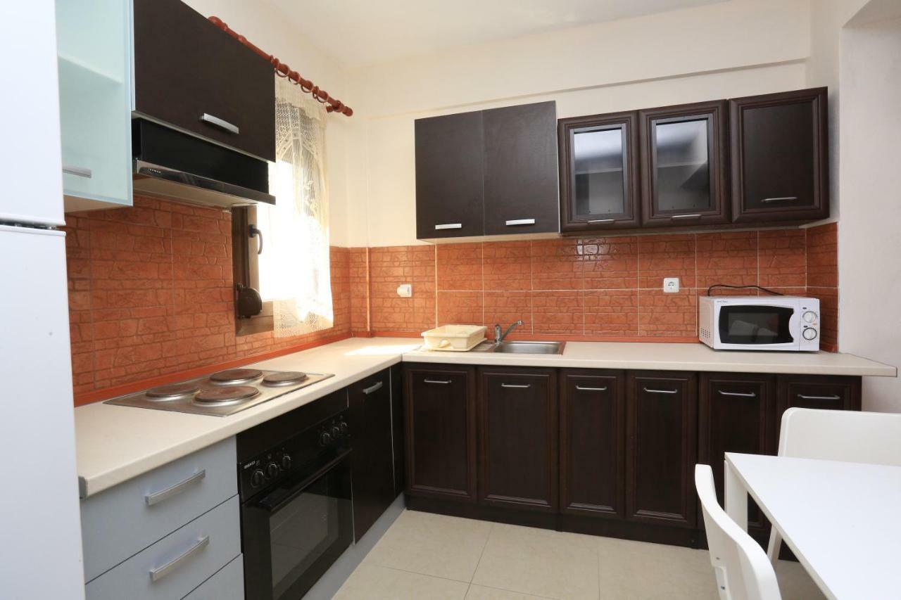 Villa Argo 3 - Beachfront, Big Gardens, Location! Pefkochori Ngoại thất bức ảnh